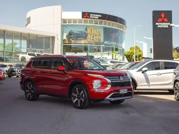 Mitsubishi Outlander 2025 photo 2