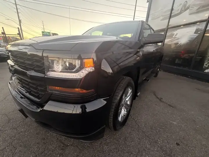 Chevrolet Silverado 1500 2019 photo 2