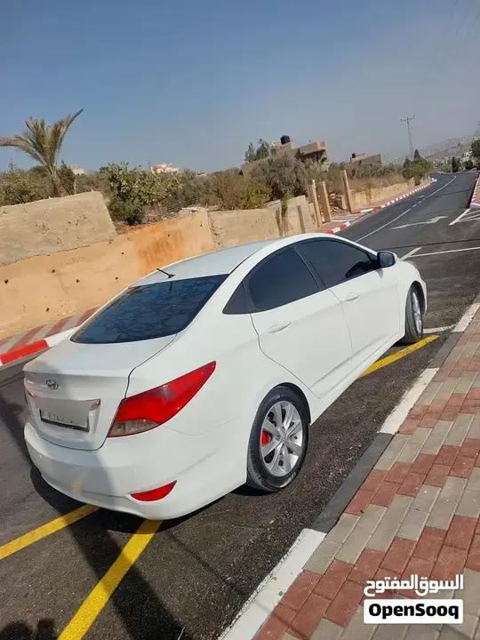 Hyundai Accent 2013 photo 2