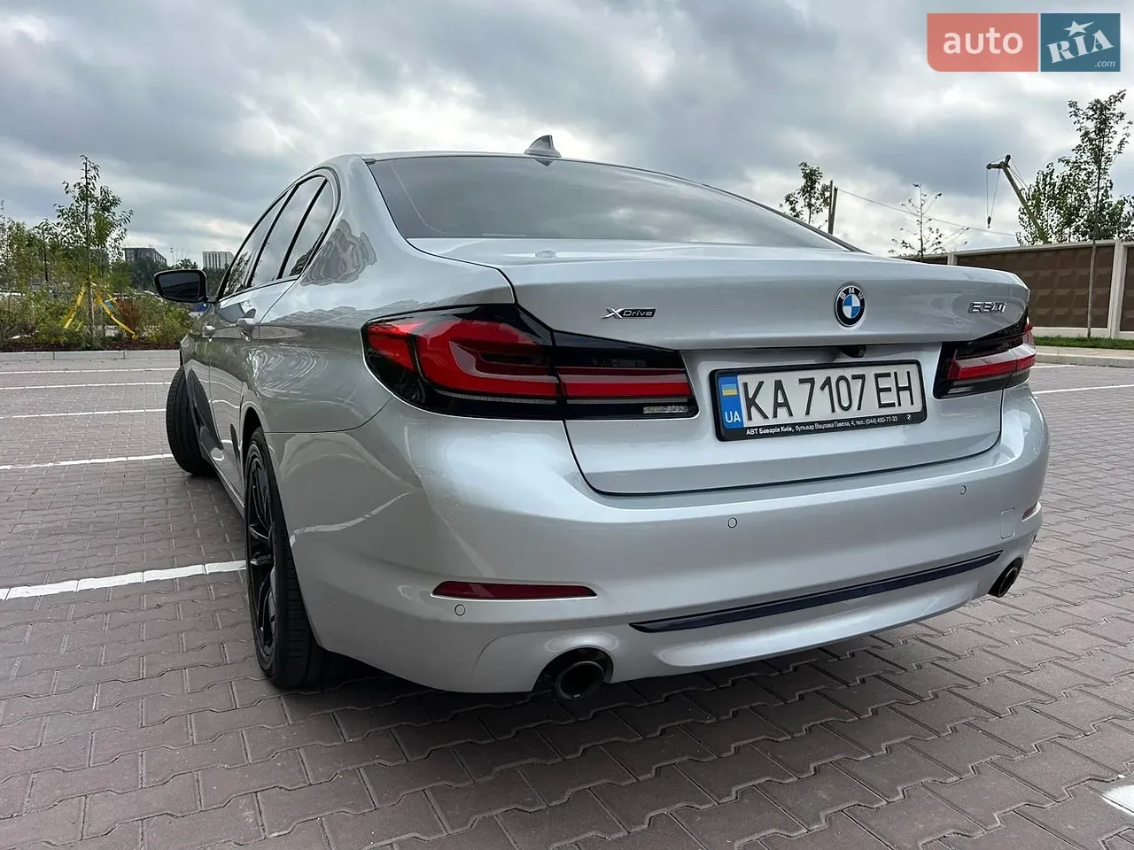 BMW 5 Series 2018 photo 3