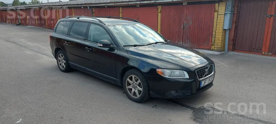 Volvo V70 2009 photo 2