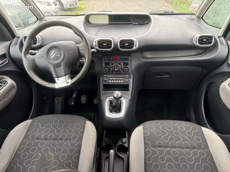 Citroen C3 Picasso 2011 photo 4