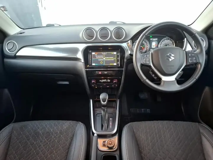 Suzuki Vitara 2023 photo 3