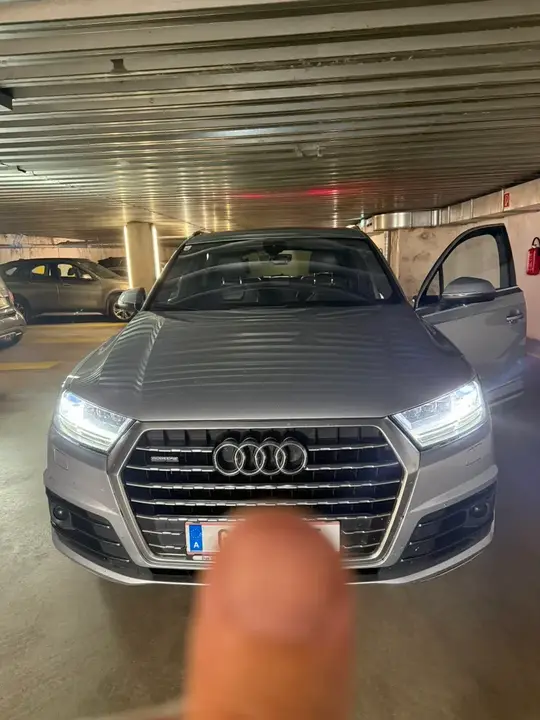 Audi Q7 2015 photo 3