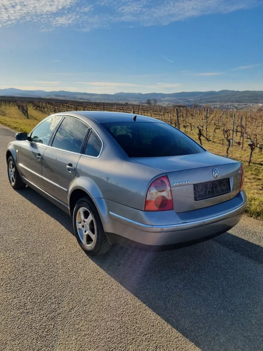 Volkswagen Passat 2002 photo 3