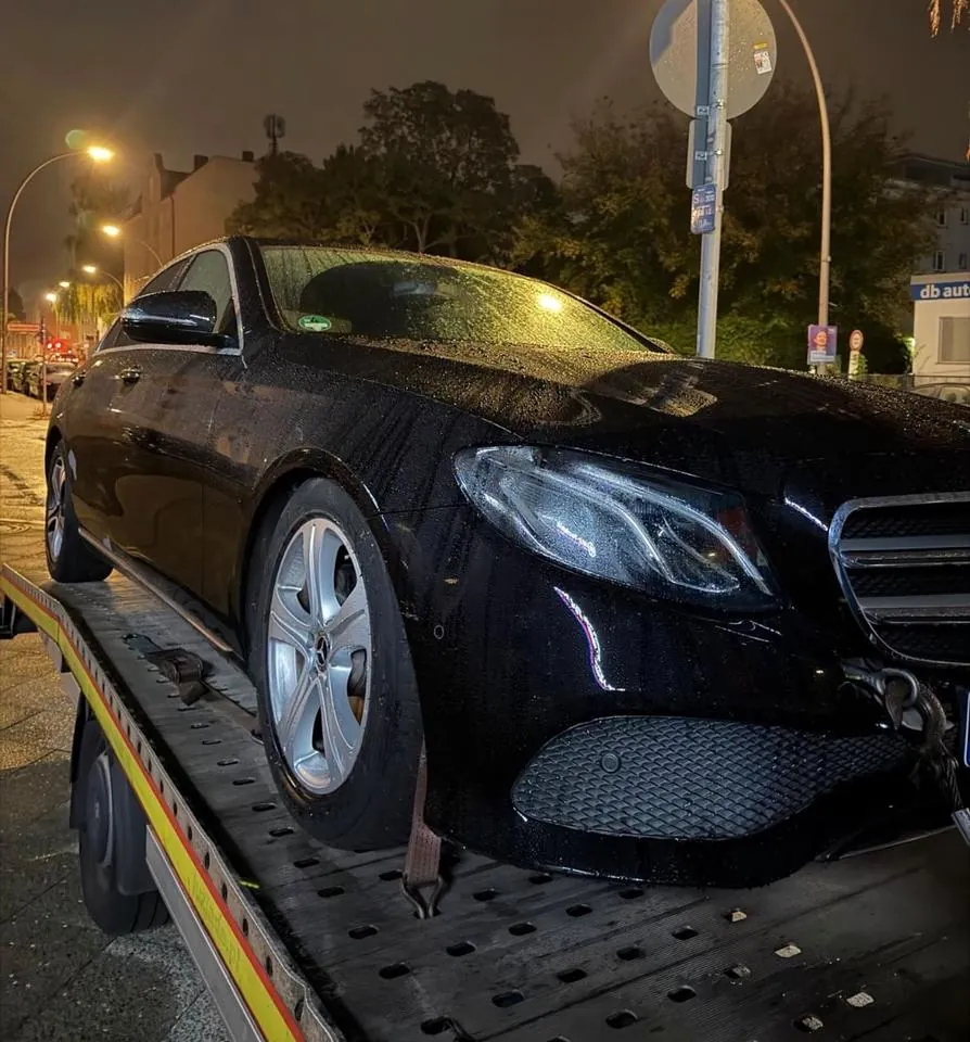 Mercedes-Benz E 200D