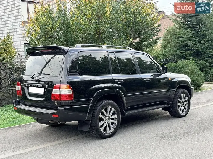Toyota Land Cruiser 2005 photo 3