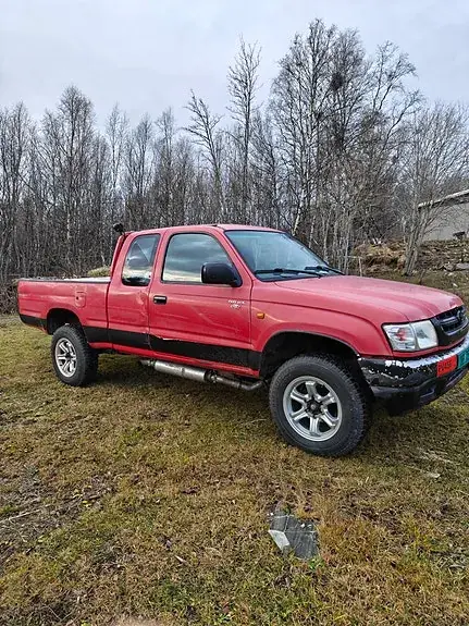 Toyota Hilux 2003 photo 4
