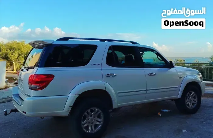 Toyota Sequoia 2006 photo 2