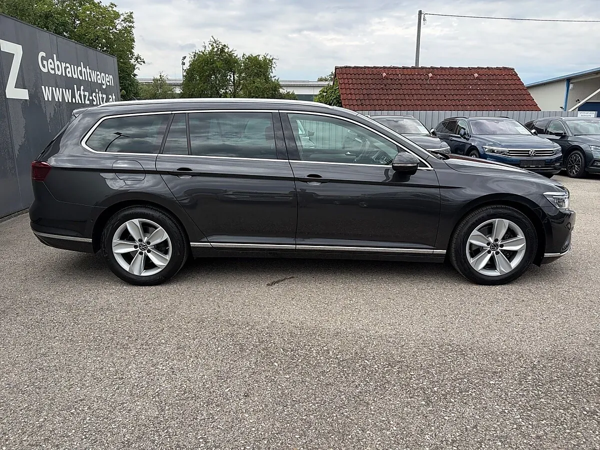 Volkswagen Passat 2023 photo 2