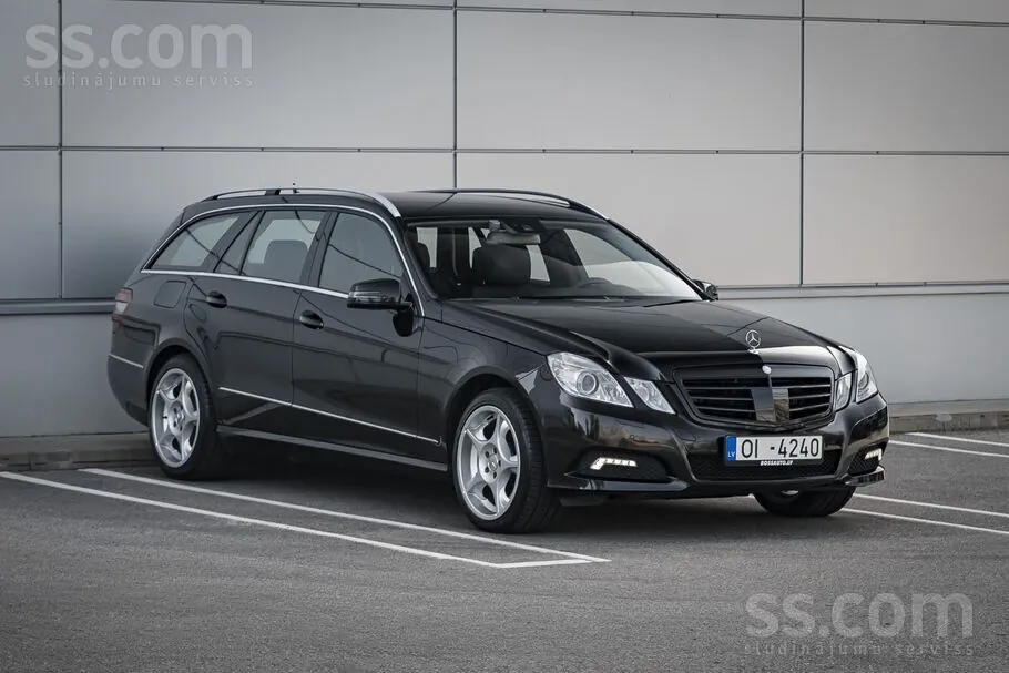 Mercedes-Benz E350 2011 photo 3