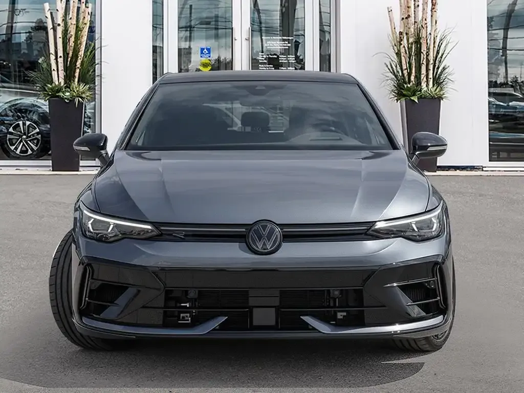 Volkswagen Golf R 2026 photo 2