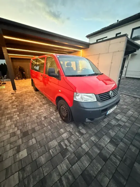 Volkswagen Caravelle