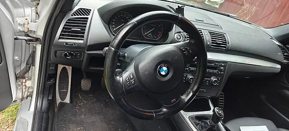 BMW 120D 2010 photo 3