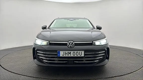 Volkswagen Passat 2025 photo 4