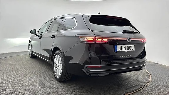 Volkswagen Passat 2025 photo 3