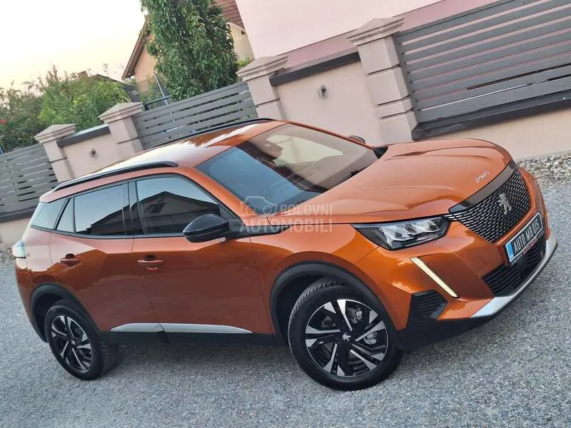Peugeot 2008 2023 photo 4