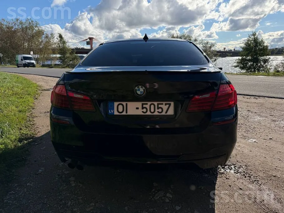 BMW F10 2015 photo 3