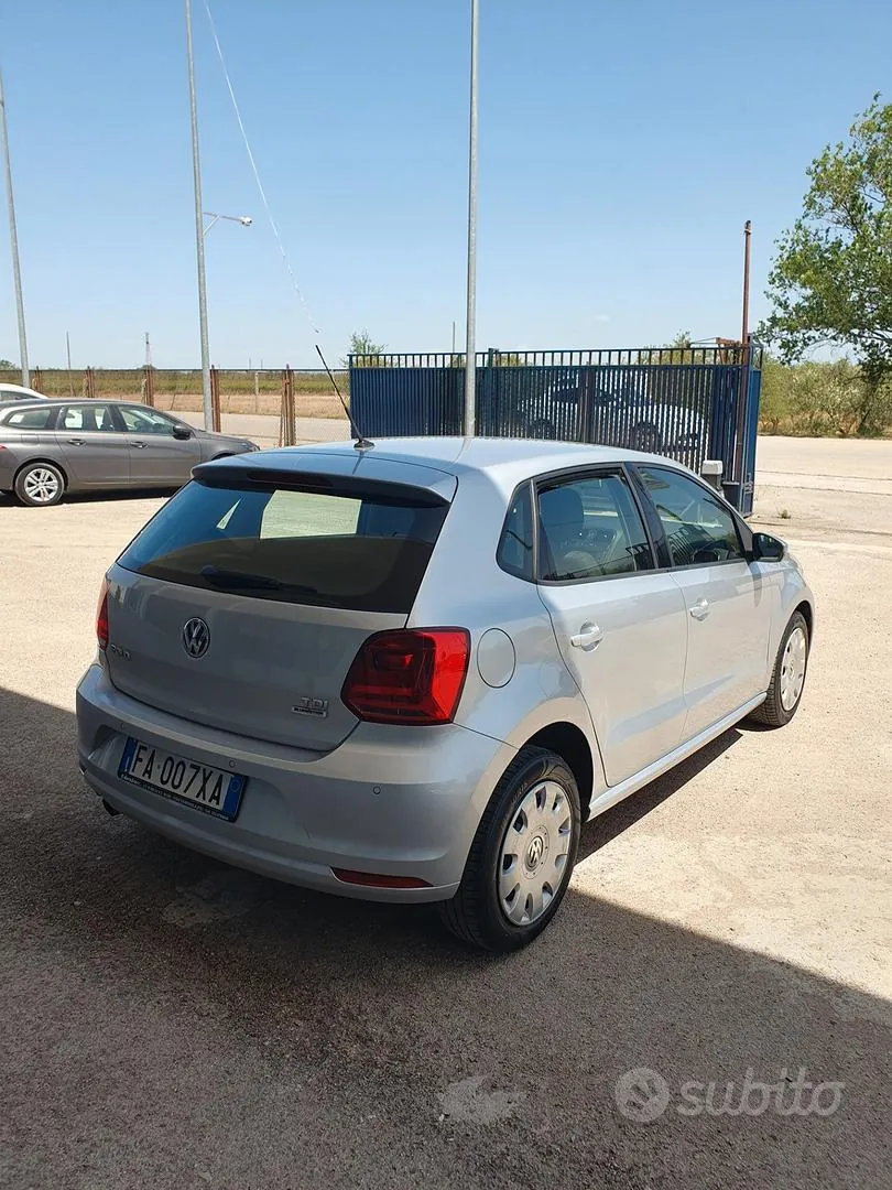 Volkswagen Polo 2015 photo 4