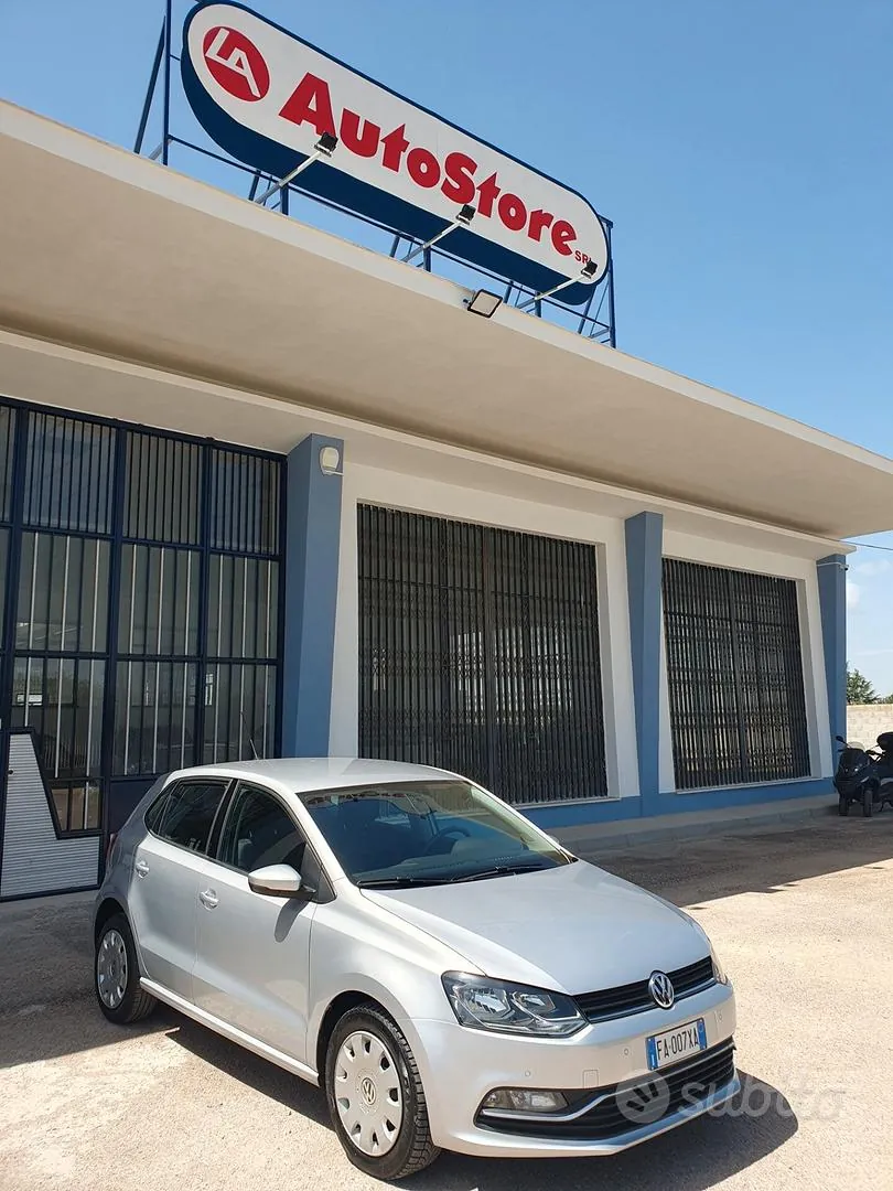 Volkswagen Polo 2015 photo 2