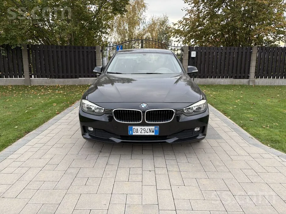 BMW 320 2012 photo 2