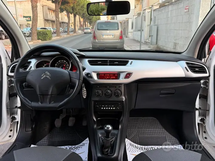Citroen C3 2012 photo 3