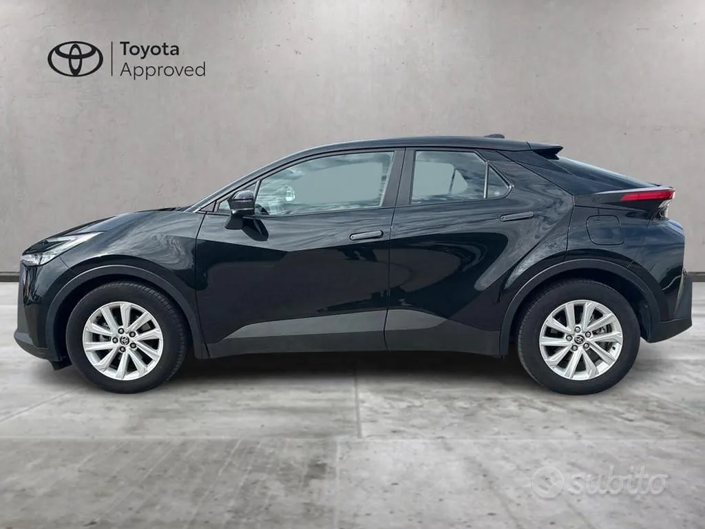 Toyota C-Hr 2024 photo 3
