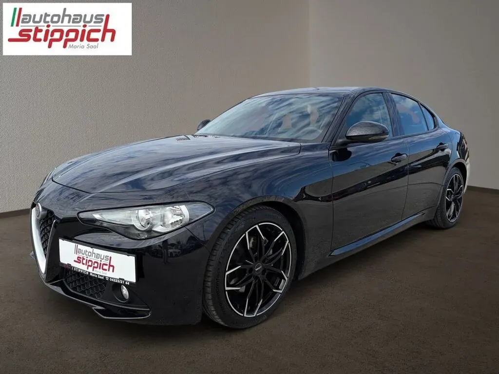 Alfa Romeo Giulia 2017 photo 2