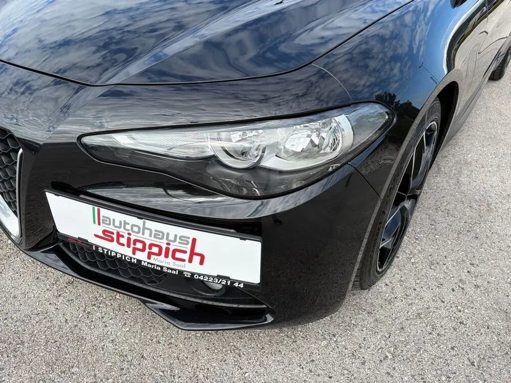 Alfa Romeo Giulia 2017 photo 3