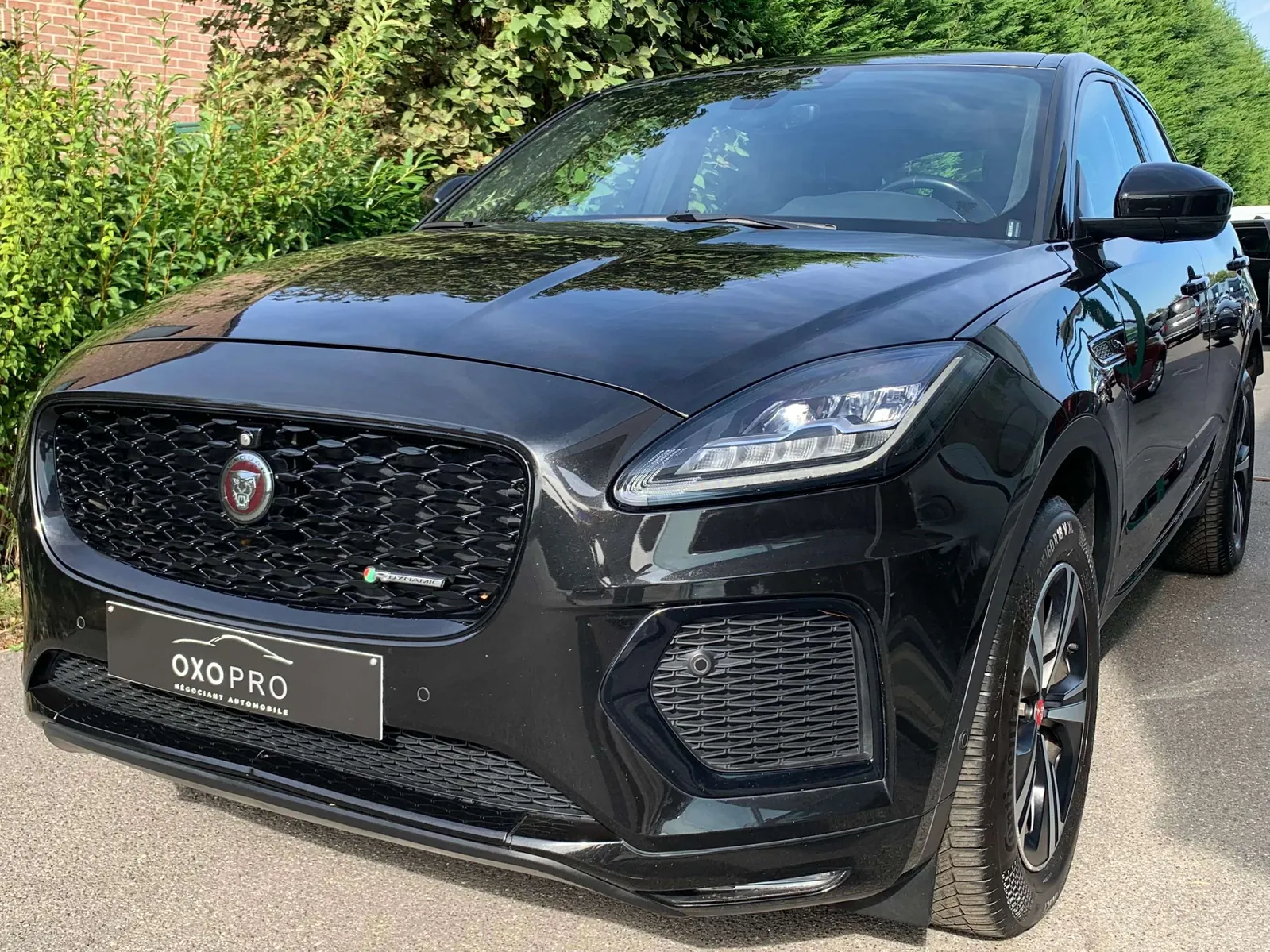 Jaguar E-Pace 2021 photo 2