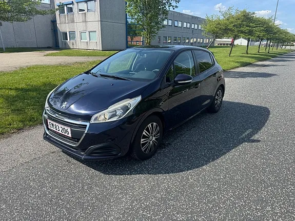 Peugeot 208 2015 photo 2