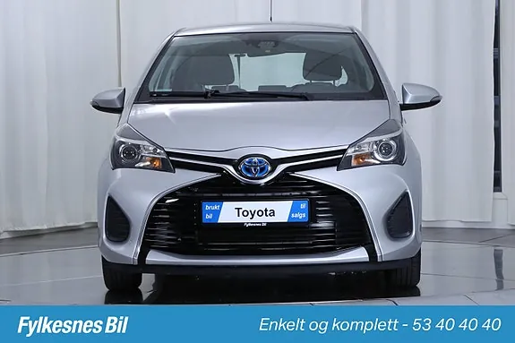 Toyota Yaris 2015 photo 2