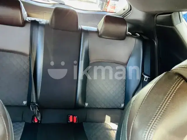 Toyota C-Hr 2018 photo 4