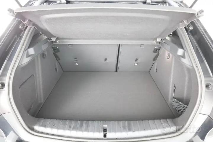BMW 1 Series 2023 photo 4