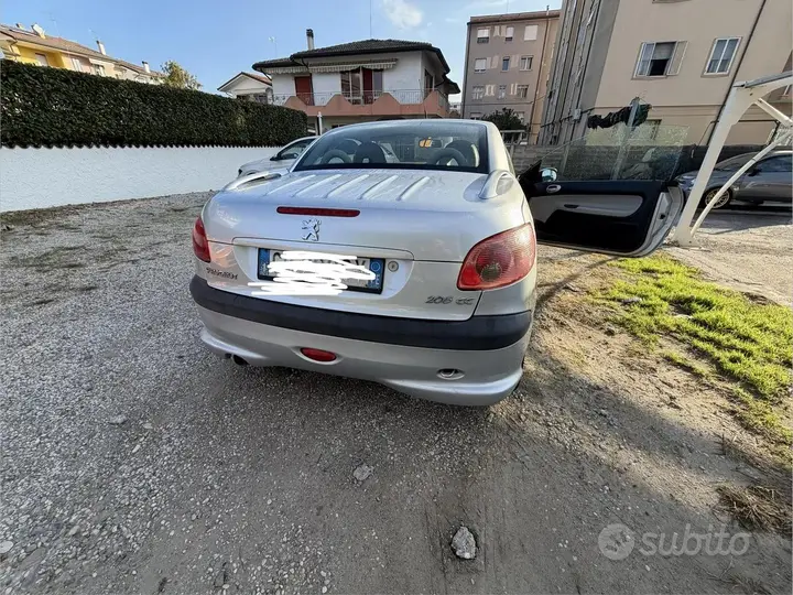 Peugeot 206 2002 photo 4