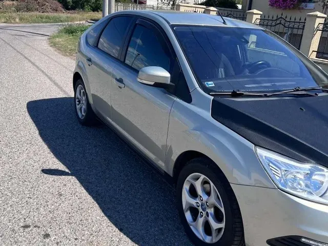 Ford Focus 2009 photo 4