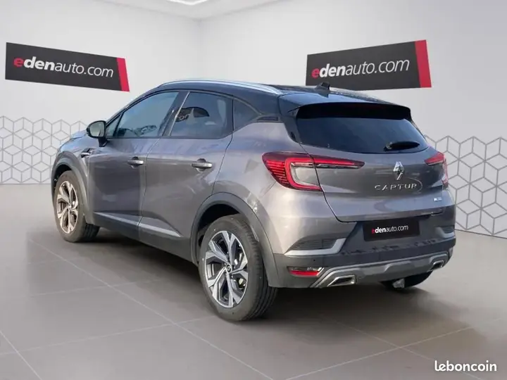 Renault Captur 2023 photo 3