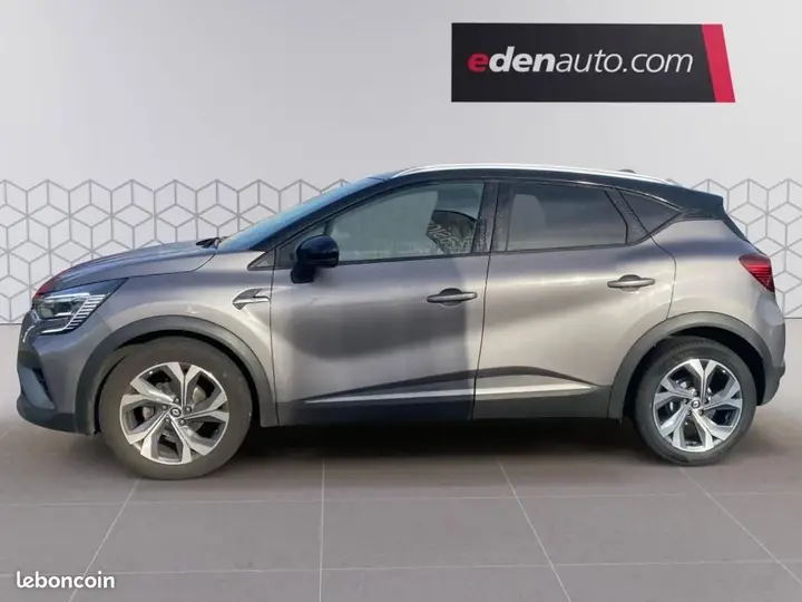 Renault Captur 2023 photo 2