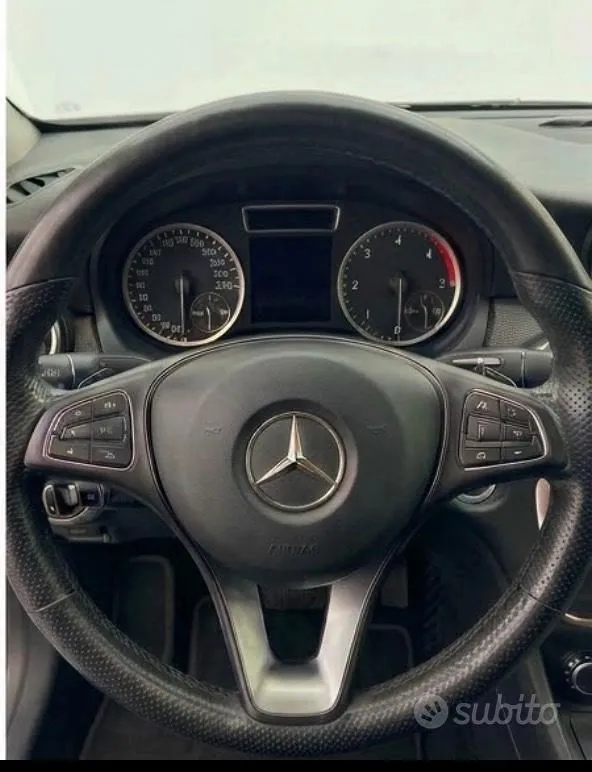 Mercedes-Benz A-Class 2015 photo 4