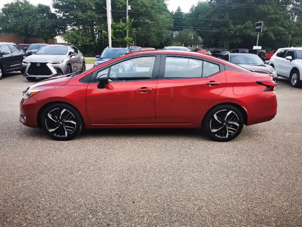 Nissan Versa 2024 photo 5
