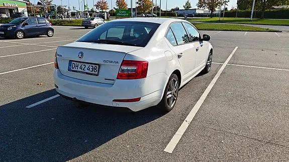 Skoda Octavia 2016 photo 2