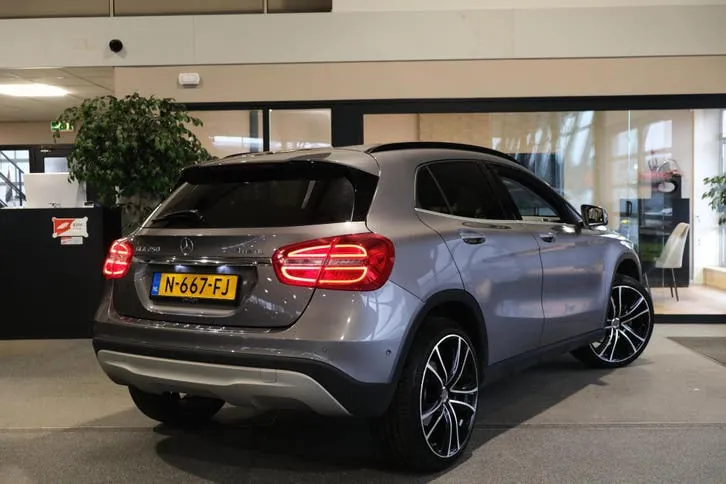 Mercedes-Benz Gla 2016 photo 2