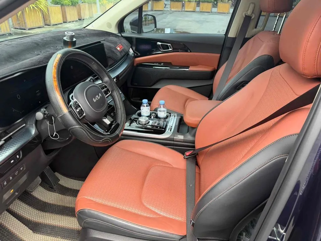 Kia Carnival 2023 photo 4