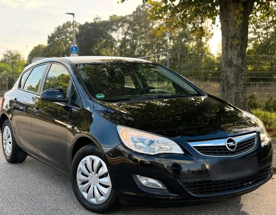 Opel Astra J