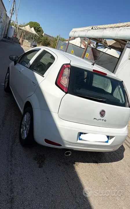 Fiat Punto Evo 2010 photo 2