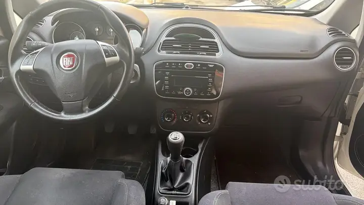 Fiat Punto Evo 2010 photo 4