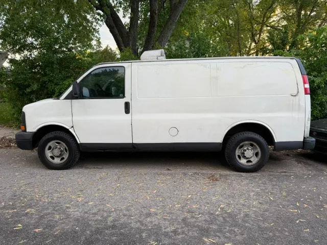 Chevrolet Express 2500