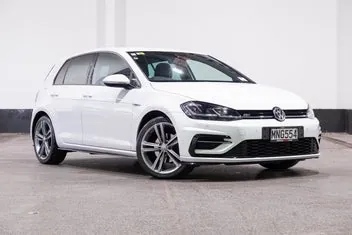 Volkswagen Golf 2019 photo 2