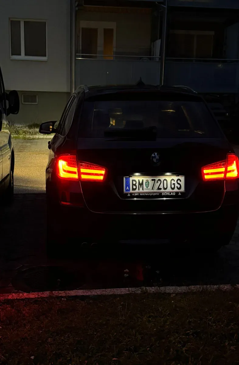 BMW 5 Series 2012 photo 3