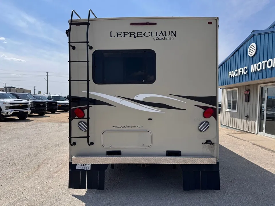 Coachmen Leprechaun 2017 photo 5
